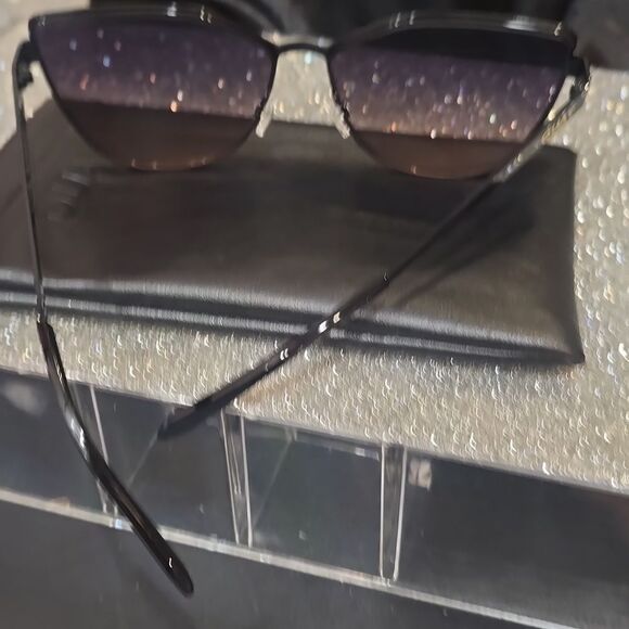 Quay Australia In Pursuit Sunglasses- Black Frame/Black Plum Pink Lens main image 9